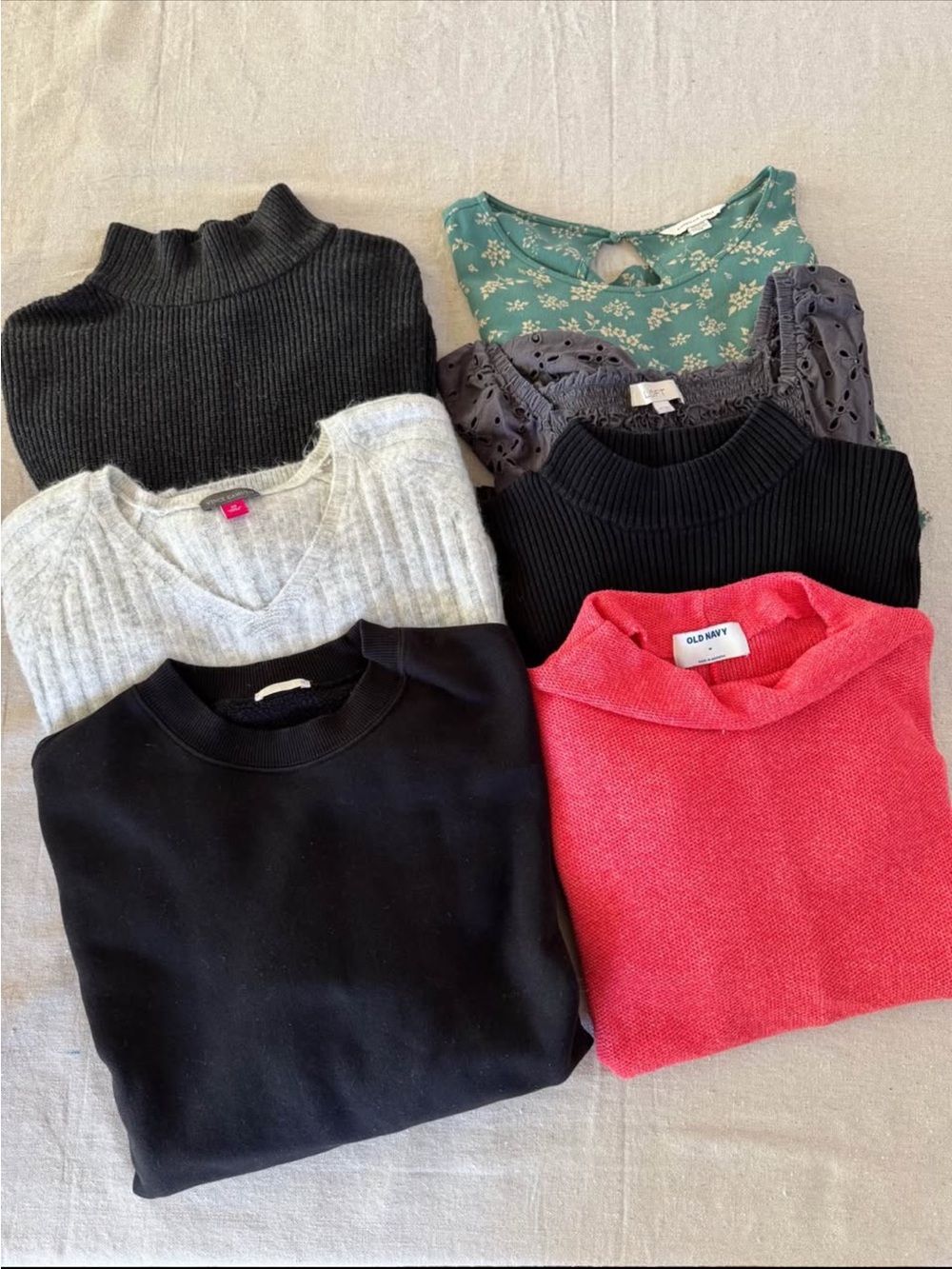 7 Piece Clothing Bundle Women’s Clothes Size Medium